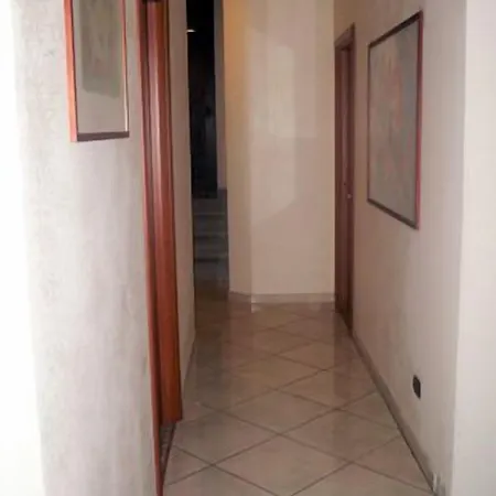 מלון Hotel2000 2*