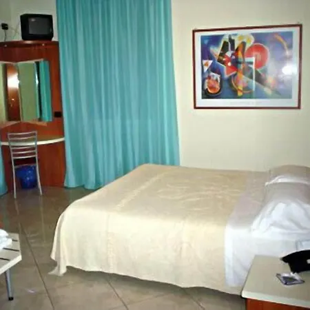 Hotel2000 מלון מילאנו
