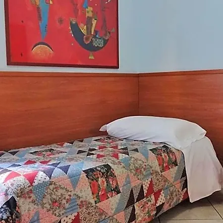 Hotel2000 מילאנו