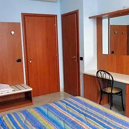 Hotel2000 Hotell 2*