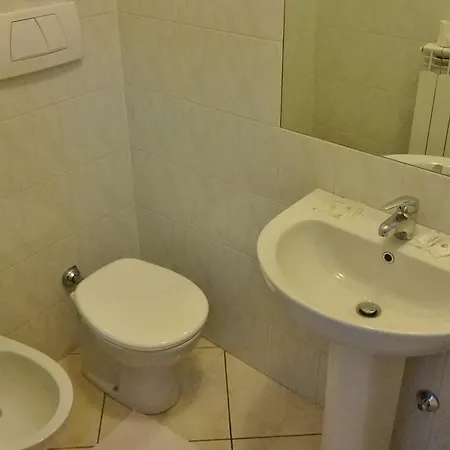 מלון Hotel2000 מילאנו