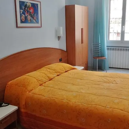 Hotell Hotel2000