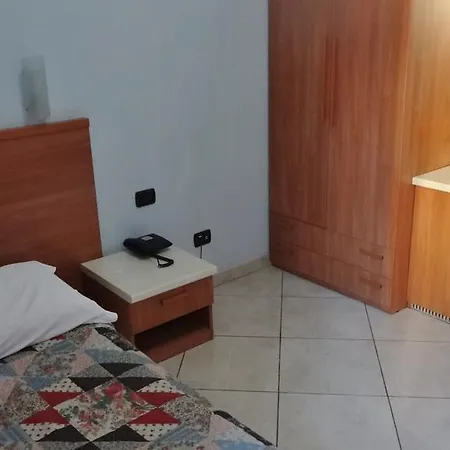 Hotel2000 מילאנו
